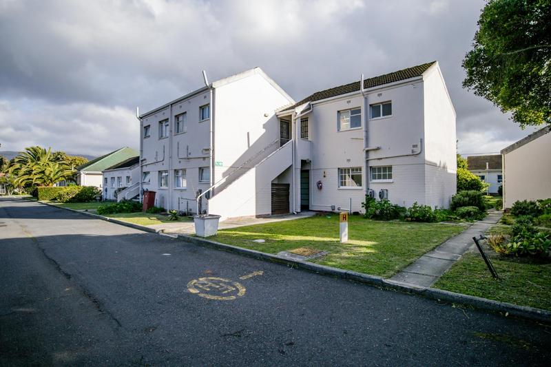 To Let 0 Bedroom Property for Rent in Bergvliet Western Cape